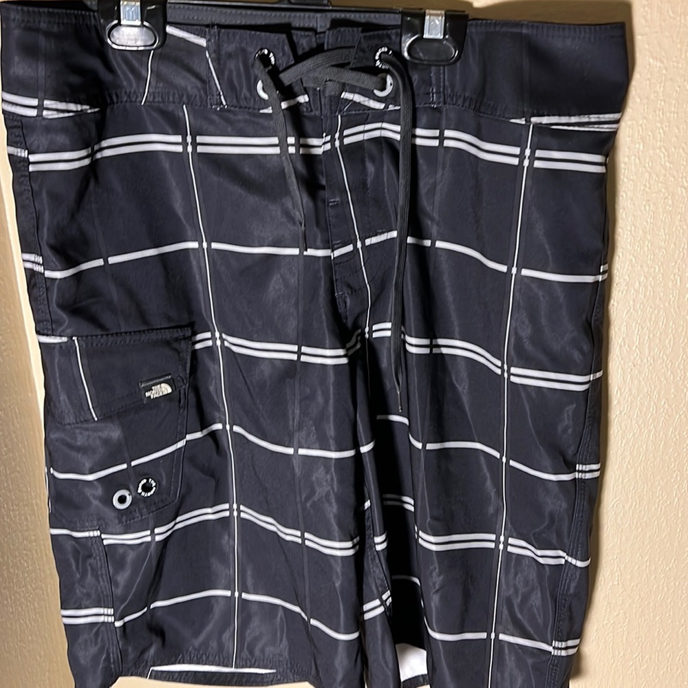 The North Face Mens Board Shorts Waist 32 Color Black